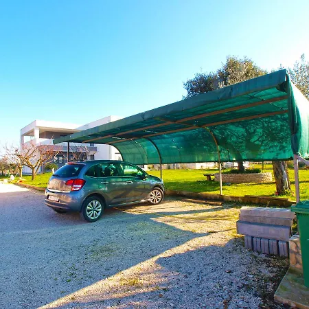 Iva 1534 Apartman Pula