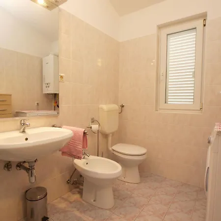 Apartman Iva 1534 Pula