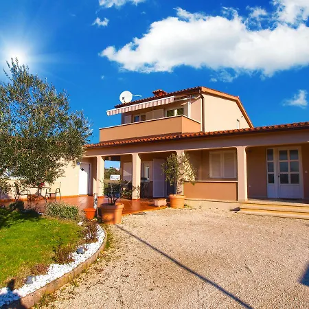 Apartment Iva 1534